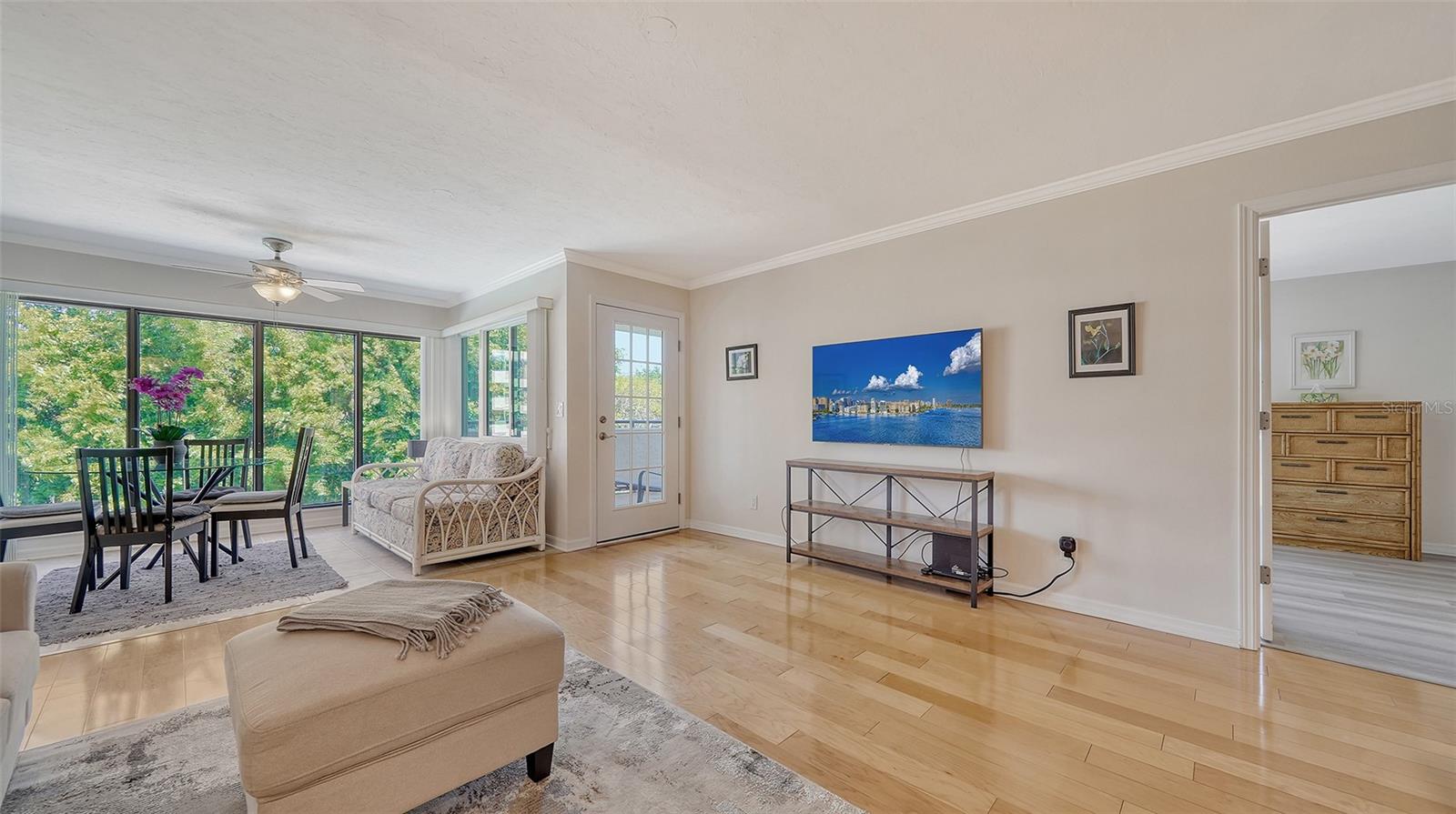835 S OSPREY AVE #201, SARASOTA, FL, 34236