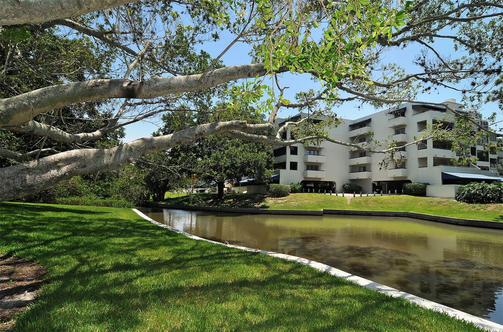 835 S OSPREY AVE #201, SARASOTA, FL, 34236