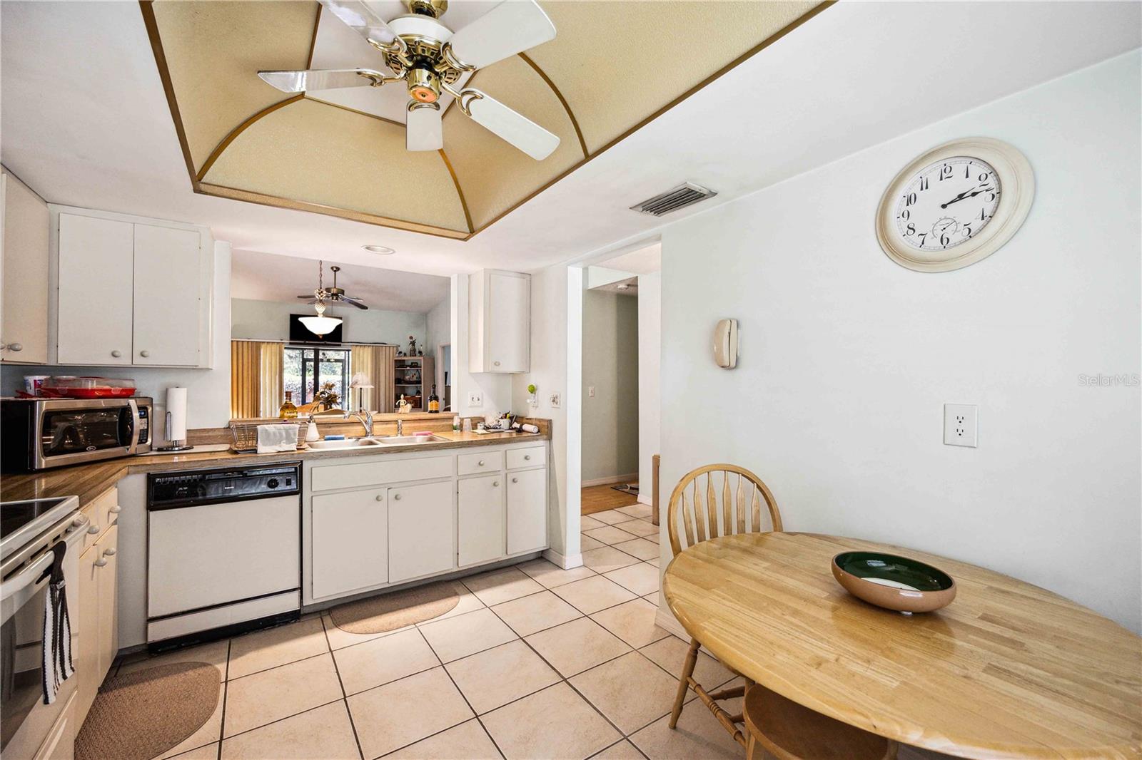 1325 BANCHORY LN LN #7, SARASOTA, FL, 34237