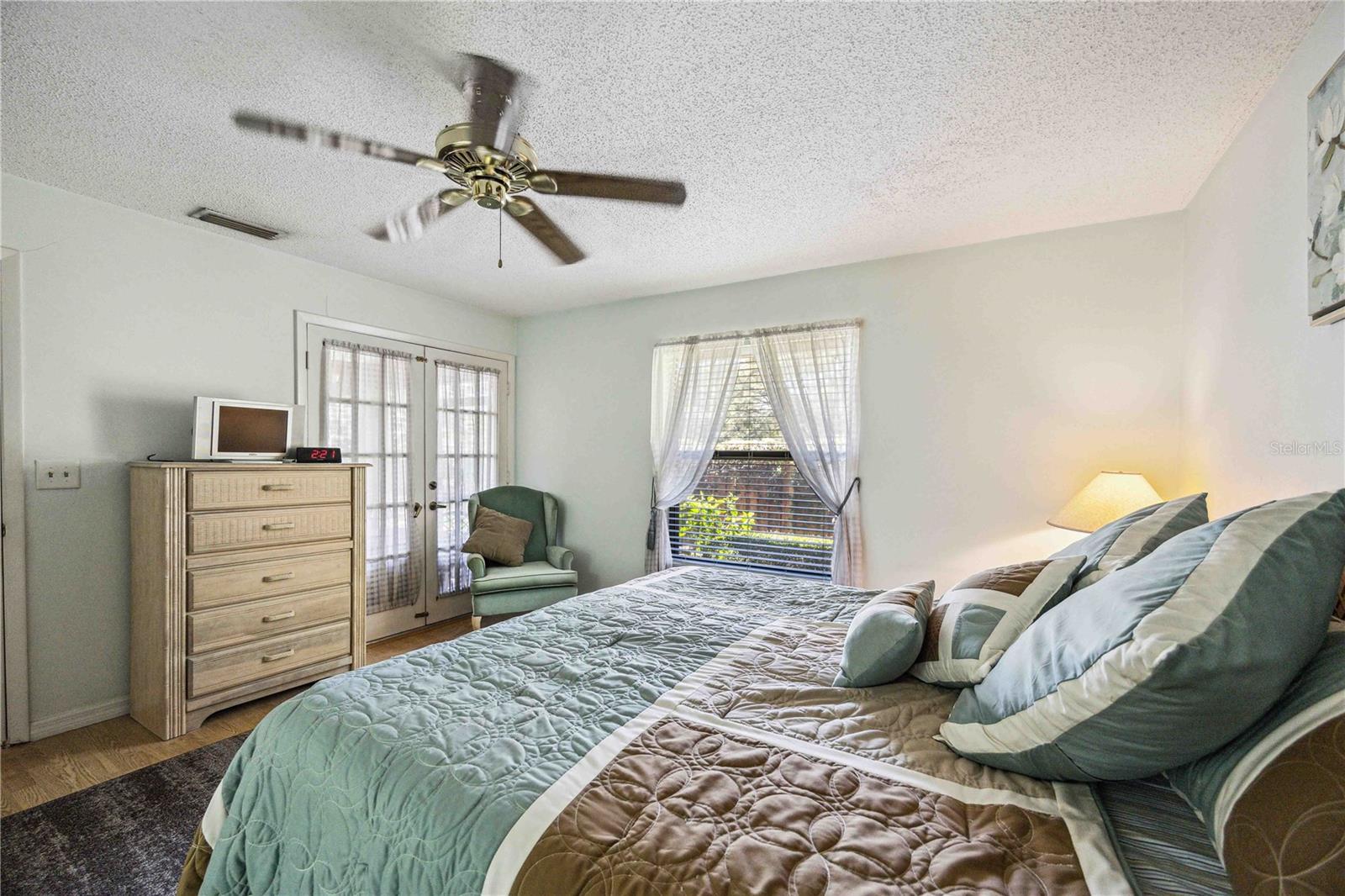 1325 BANCHORY LN LN #7, SARASOTA, FL, 34237