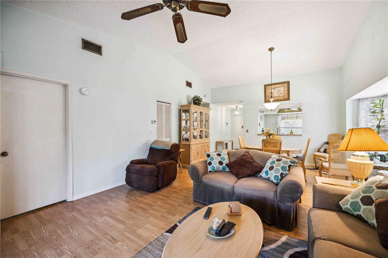 1325 BANCHORY LN LN #7, SARASOTA, FL, 34237