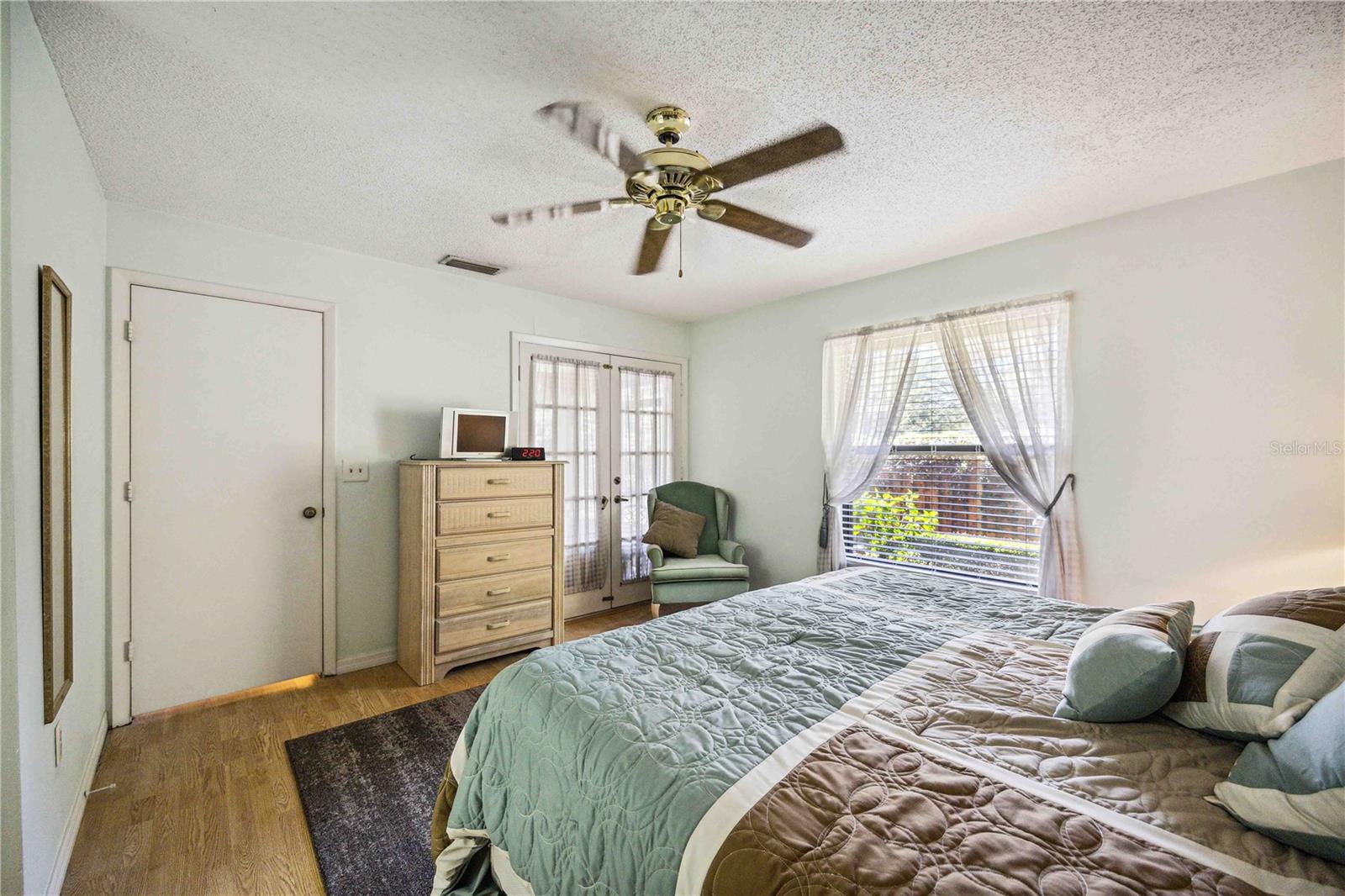 1325 BANCHORY LN LN #7, SARASOTA, FL, 34237