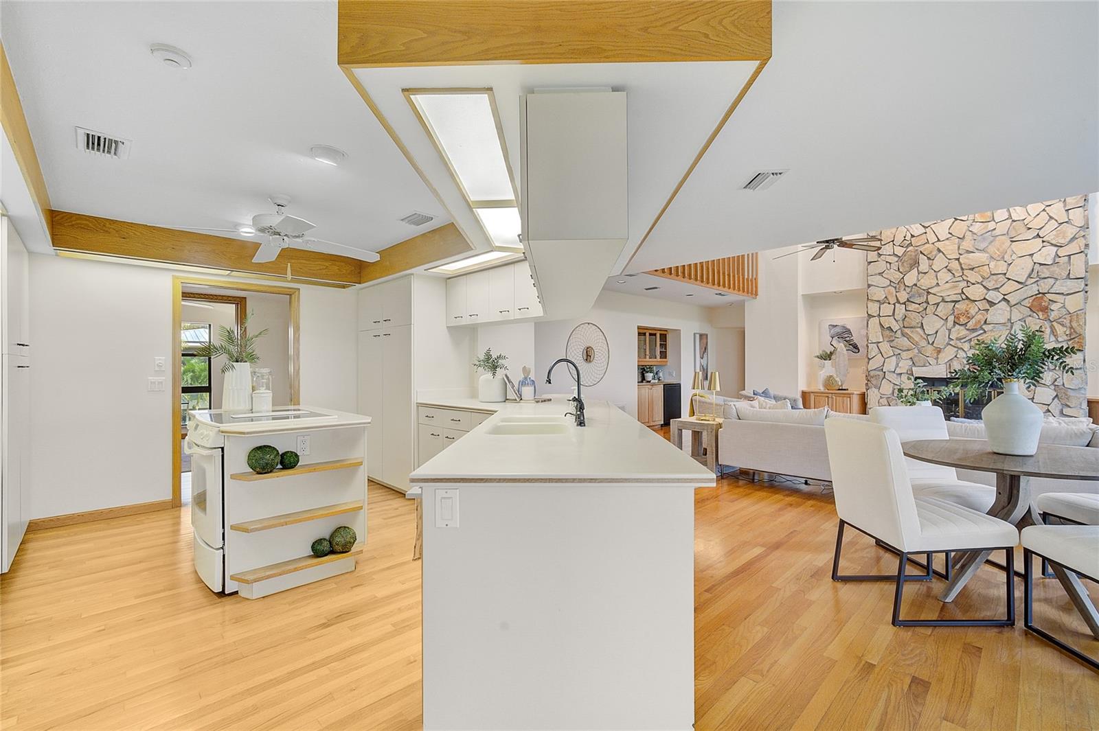 1172 HORIZON VIEW DR, SARASOTA, FL, 34242