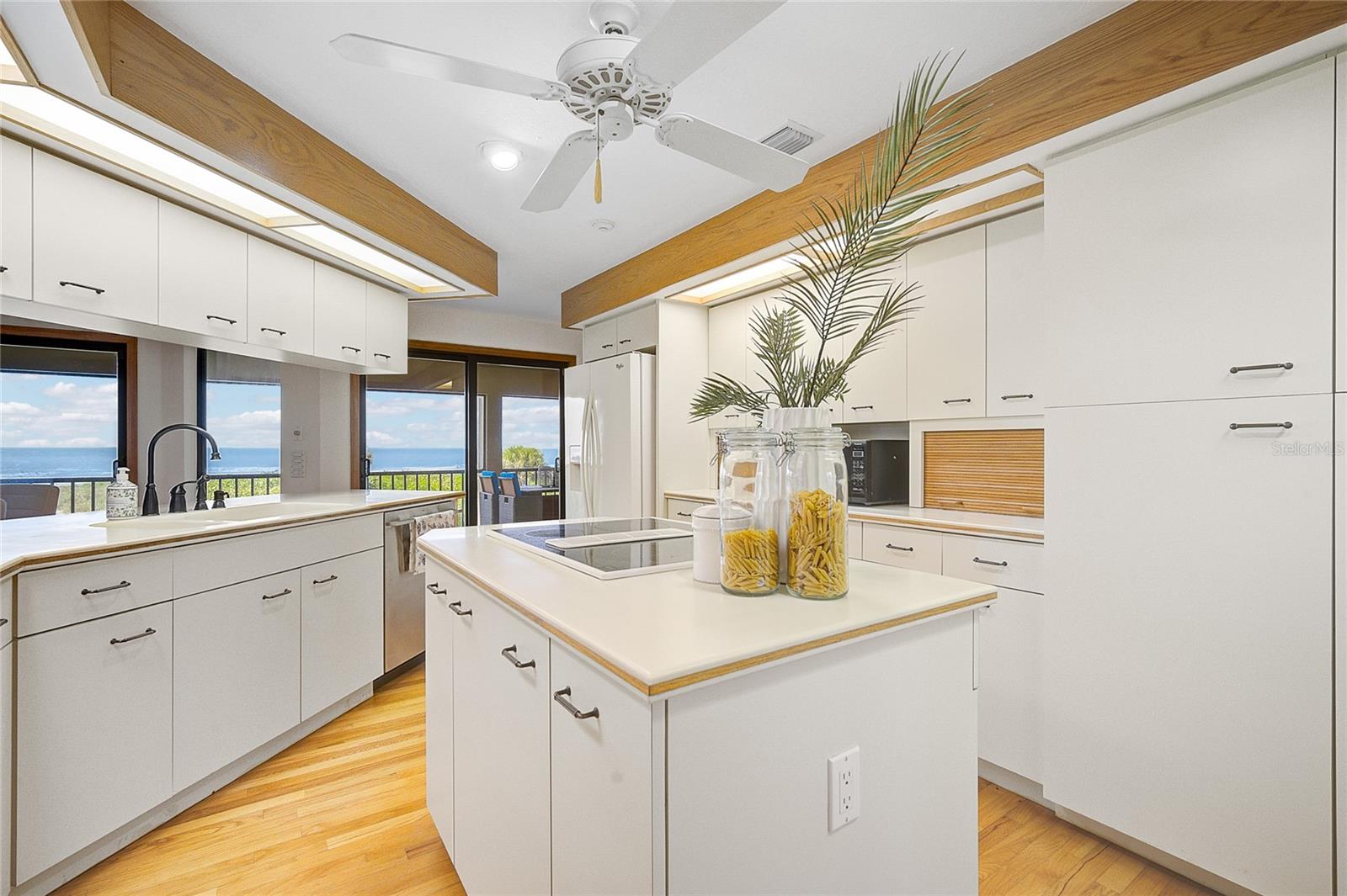 1172 HORIZON VIEW DR, SARASOTA, FL, 34242