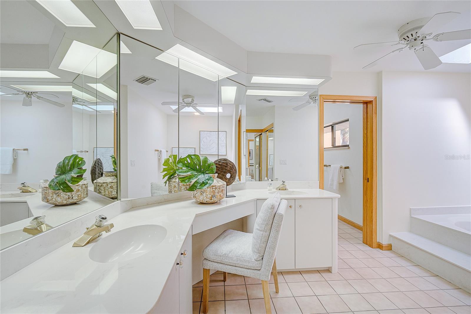 1172 HORIZON VIEW DR, SARASOTA, FL, 34242