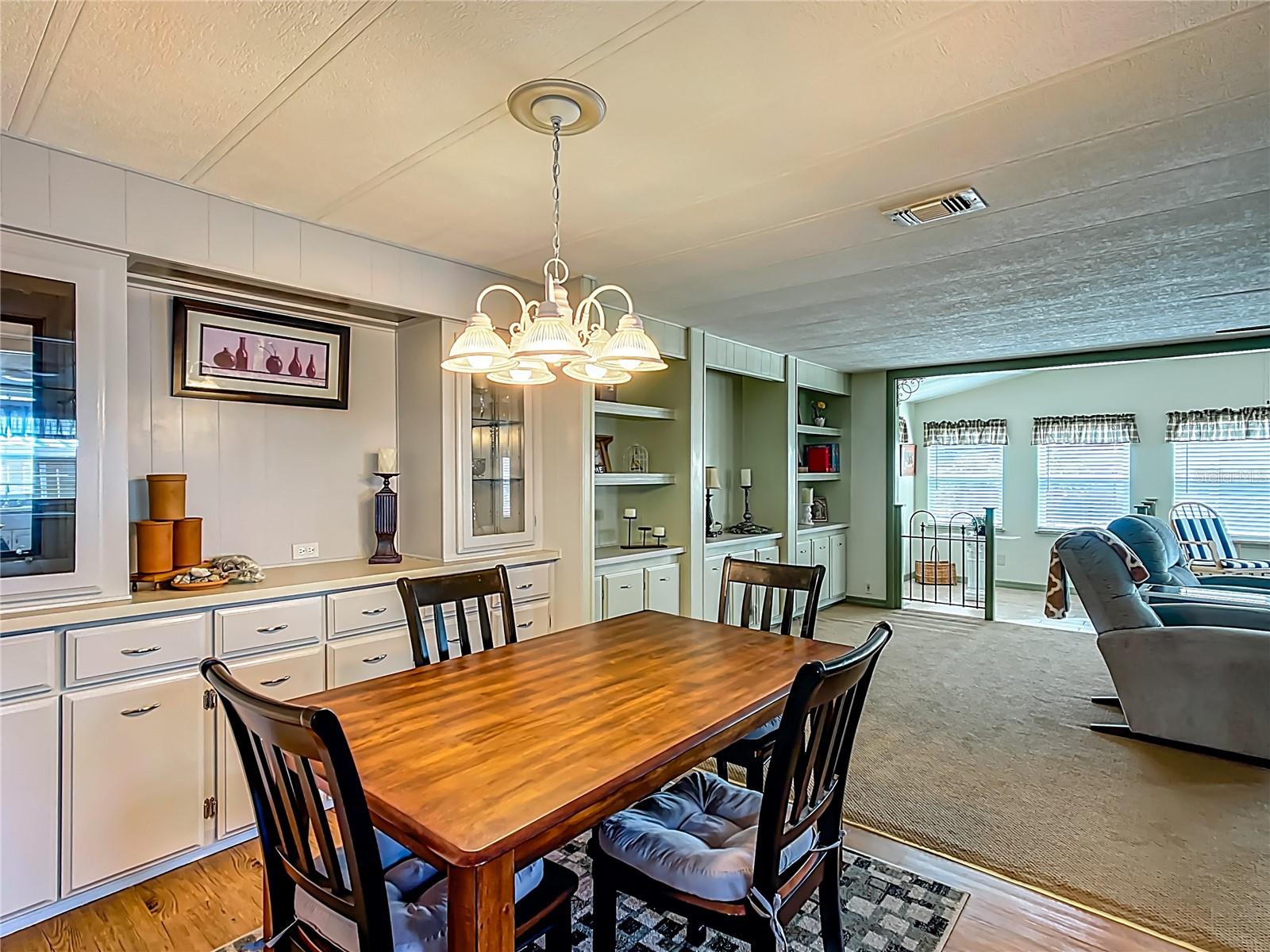 6739 KENSINGTON DR NE, WINTER HAVEN, FL, 33881