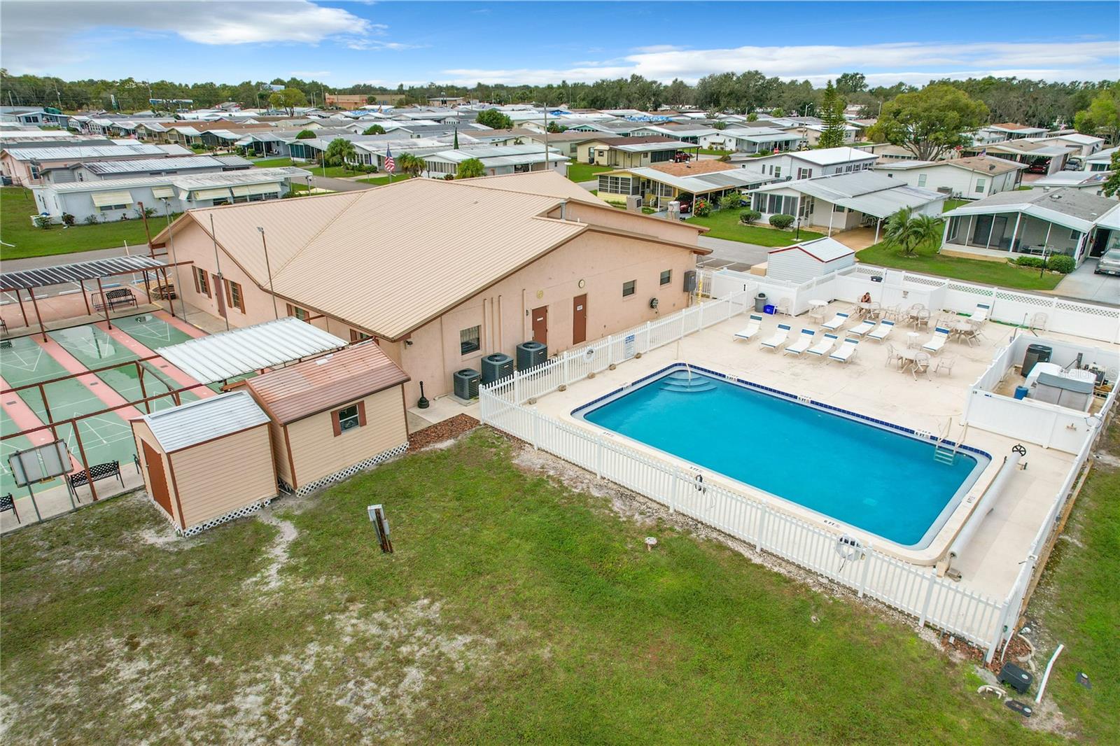 6739 KENSINGTON DR NE, WINTER HAVEN, FL, 33881
