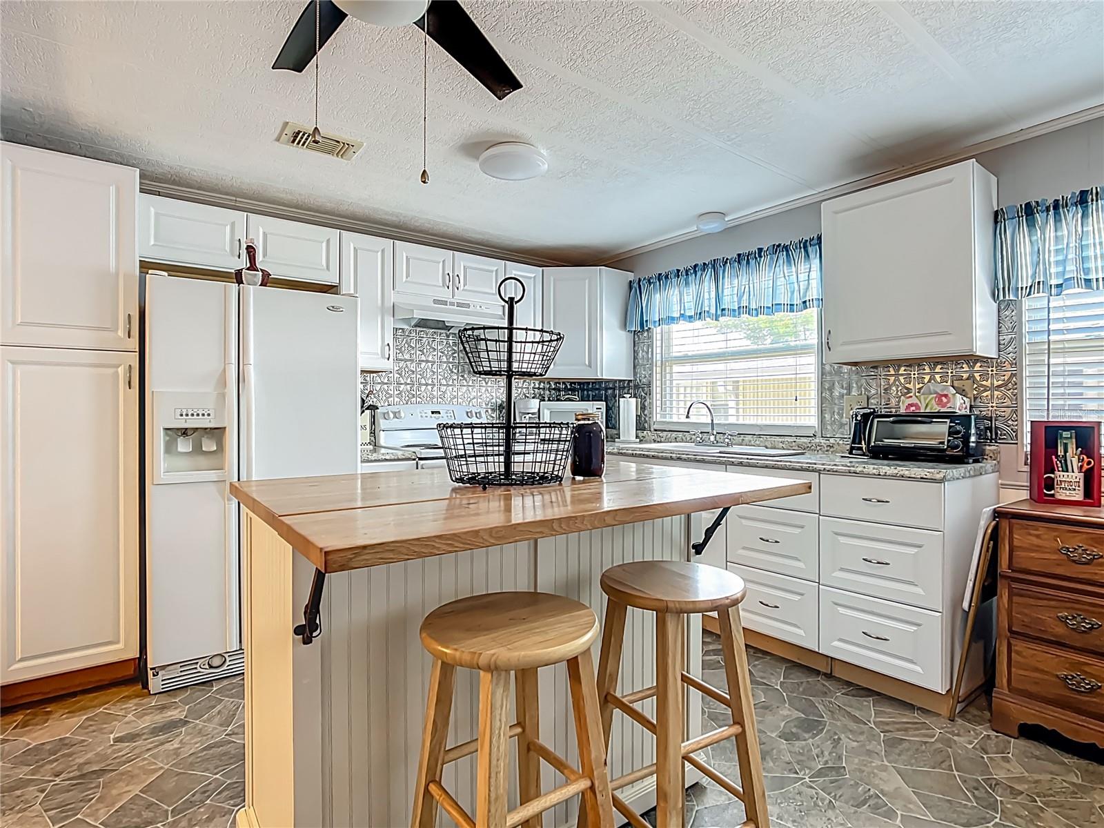 6739 KENSINGTON DR NE, WINTER HAVEN, FL, 33881