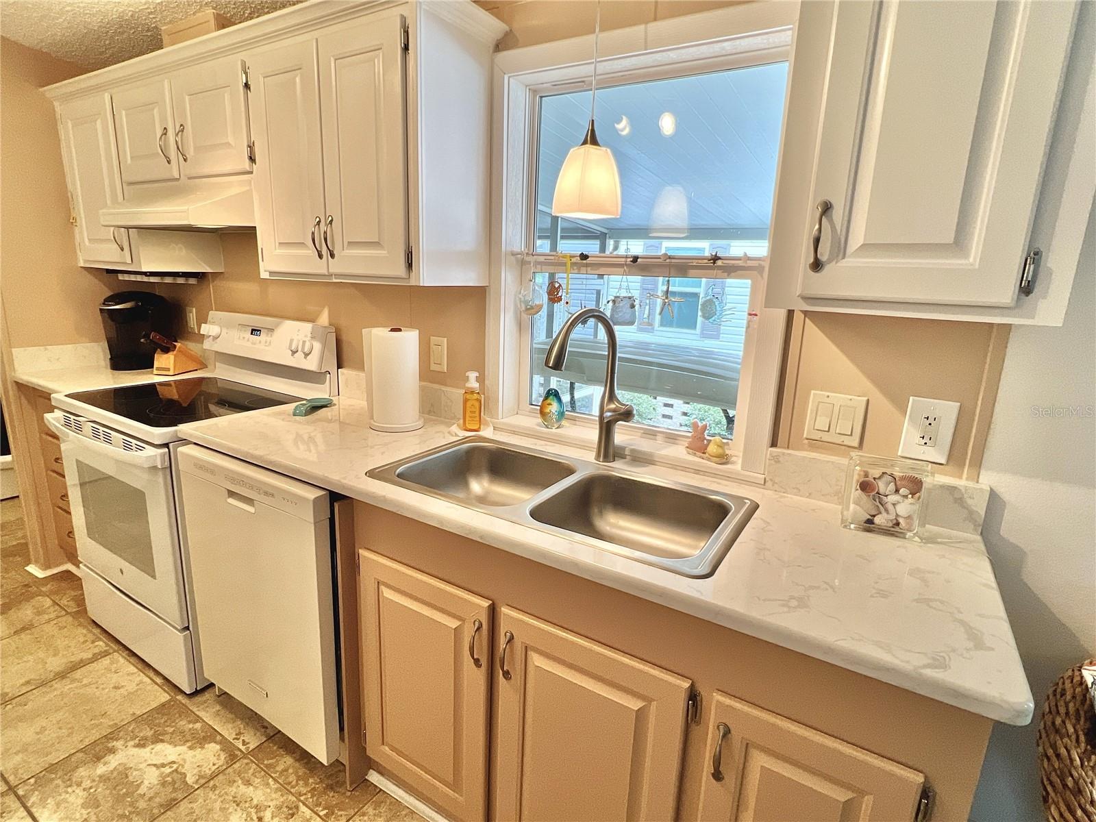 7107 MOUNT ESSEX DR NE #520, ST PETERSBURG, FL, 33702