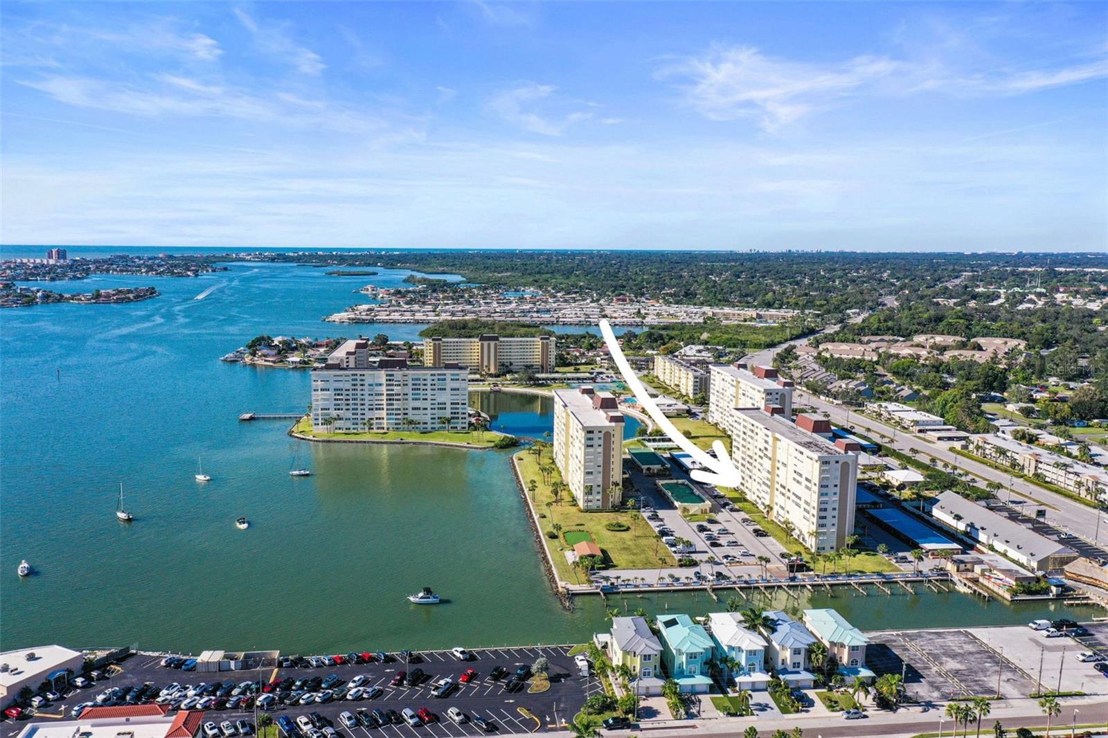 4550 COVE CIR #207, ST PETERSBURG, FL, 33708