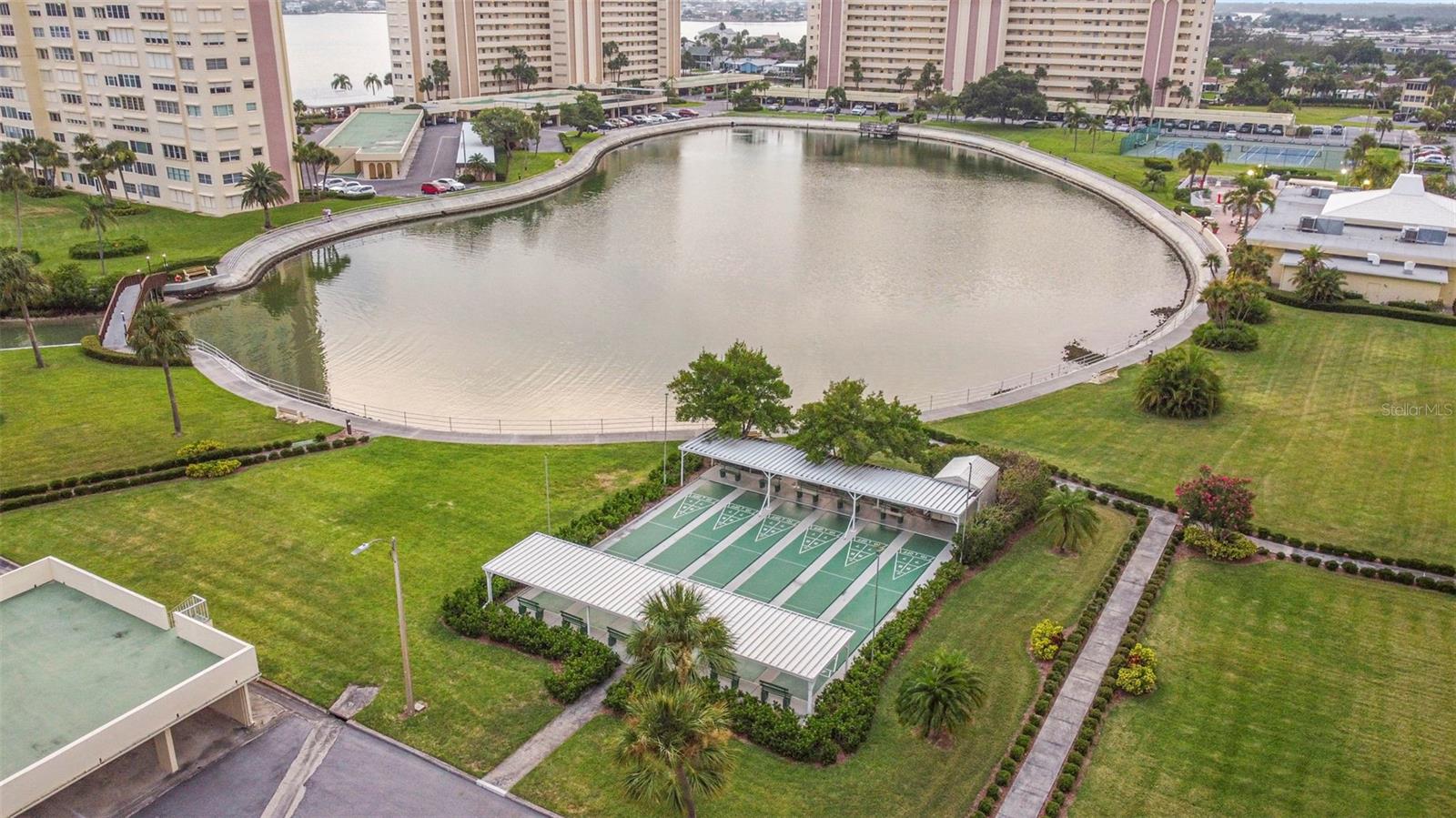 4550 COVE CIR #207, ST PETERSBURG, FL, 33708