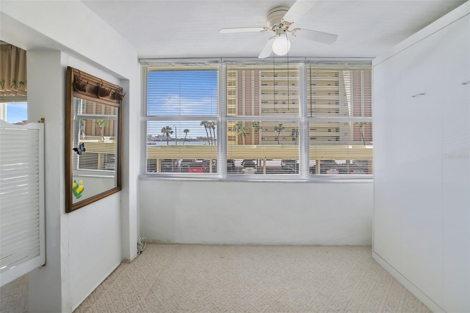 4550 COVE CIR #207, ST PETERSBURG, FL, 33708