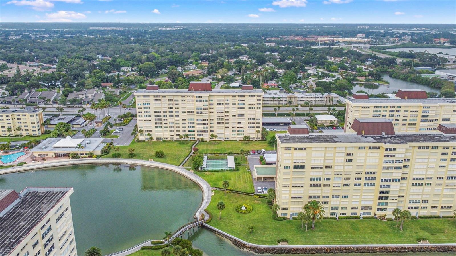 4550 COVE CIR #207, ST PETERSBURG, FL, 33708