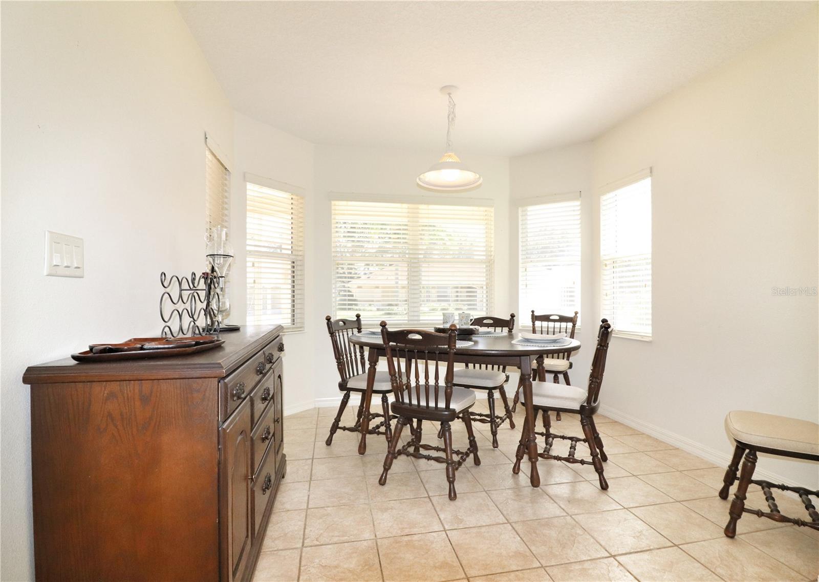 5433 SIR CHURCHILL DR, LEESBURG, FL, 34748