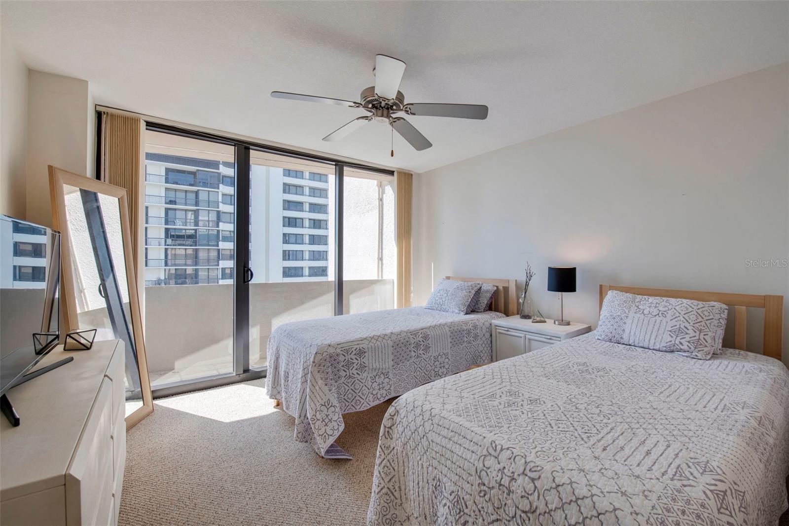 4200 N OCEAN DR #2-1602, RIVIERA BEACH, FL, 33404