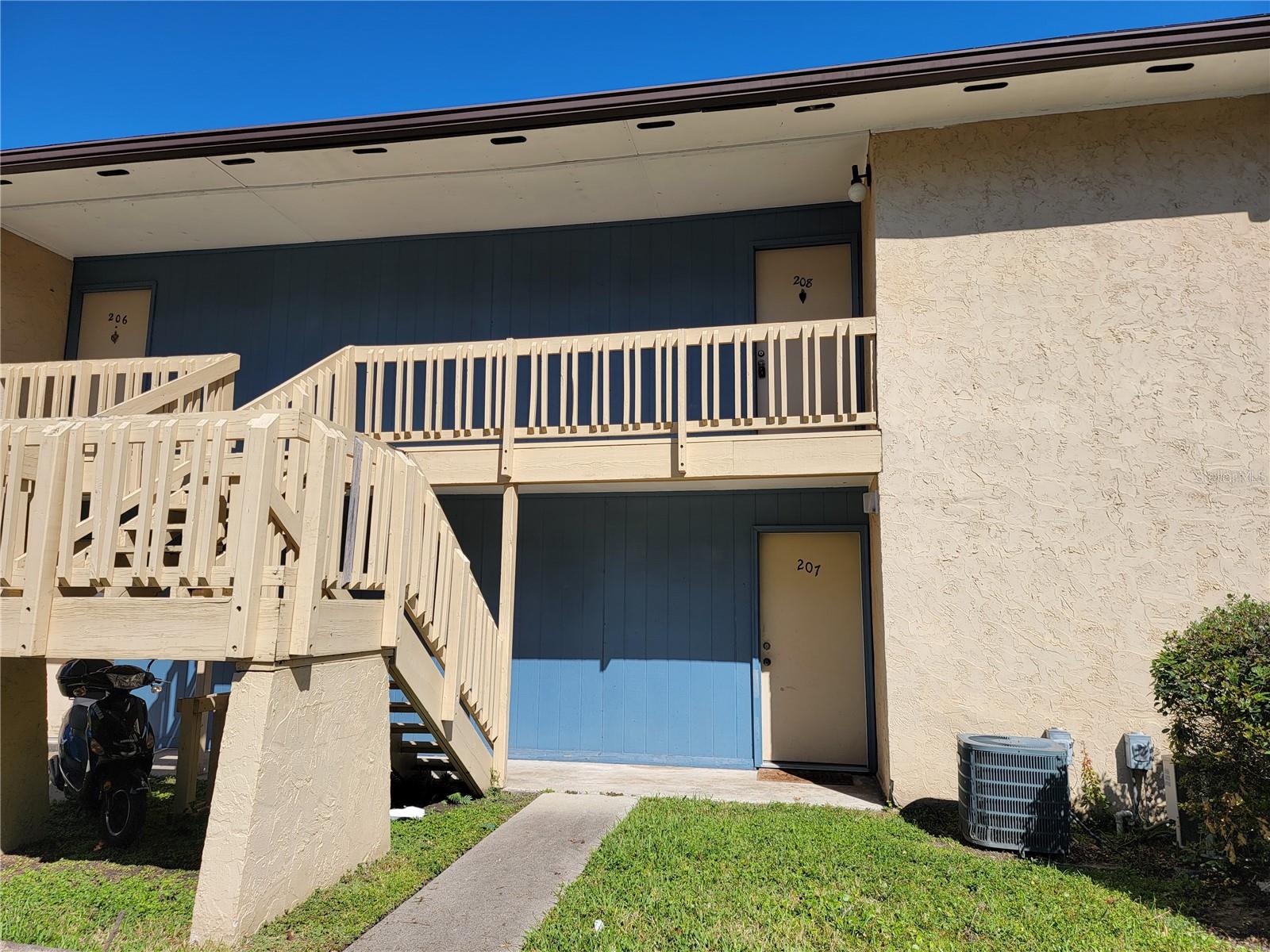 2811 SW ARCHER RD #X-207, GAINESVILLE, FL, 32608