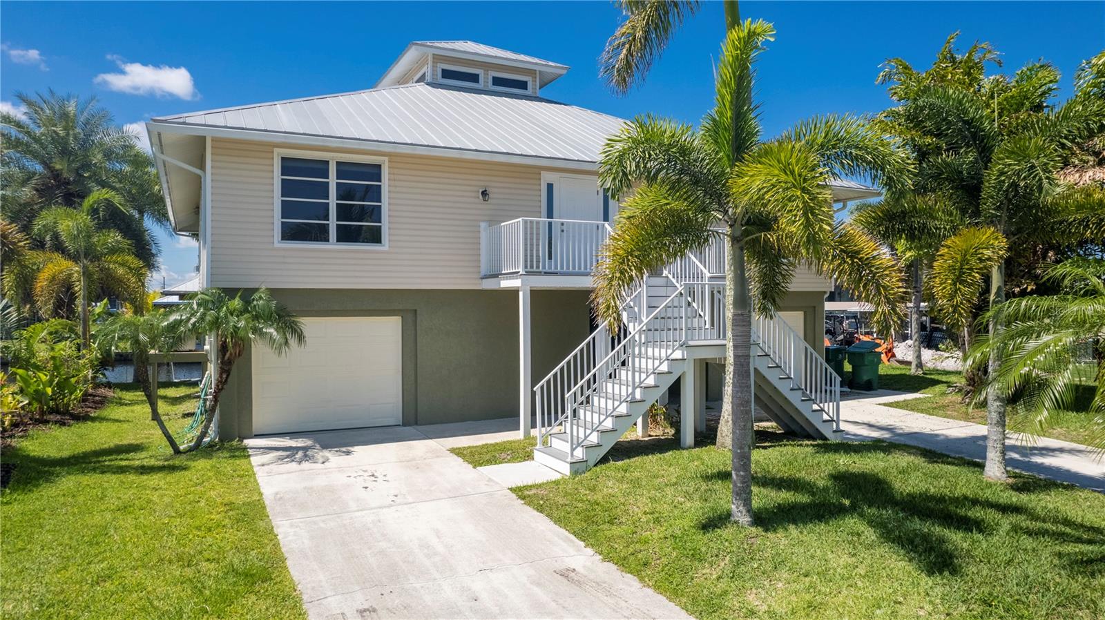 24261 CAPTAIN KIDD BLVD, PUNTA GORDA, FL, 33955