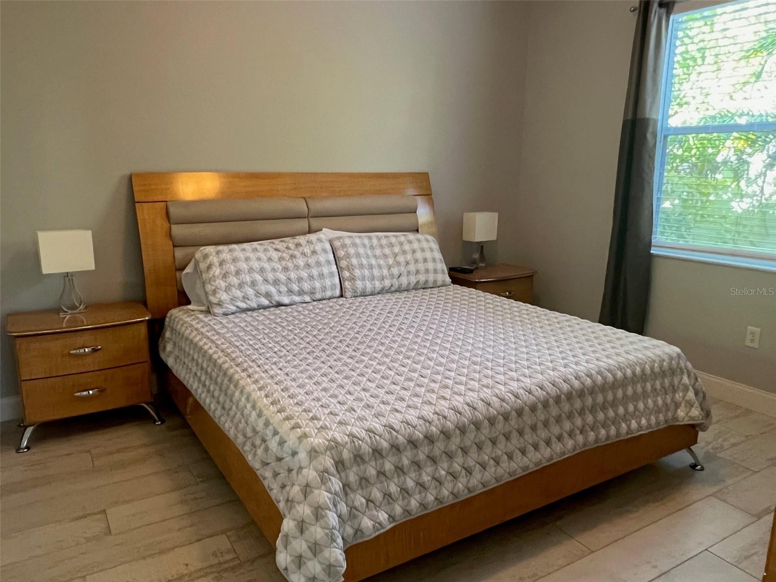 2043 ROSELAWN ST, SARASOTA, FL, 34231