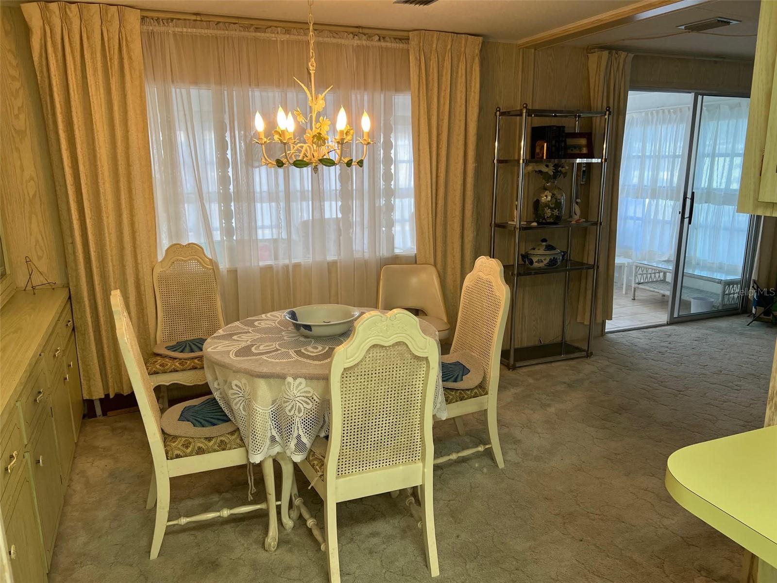 201 ROYAL PALM CIR, LARGO, FL, 33778