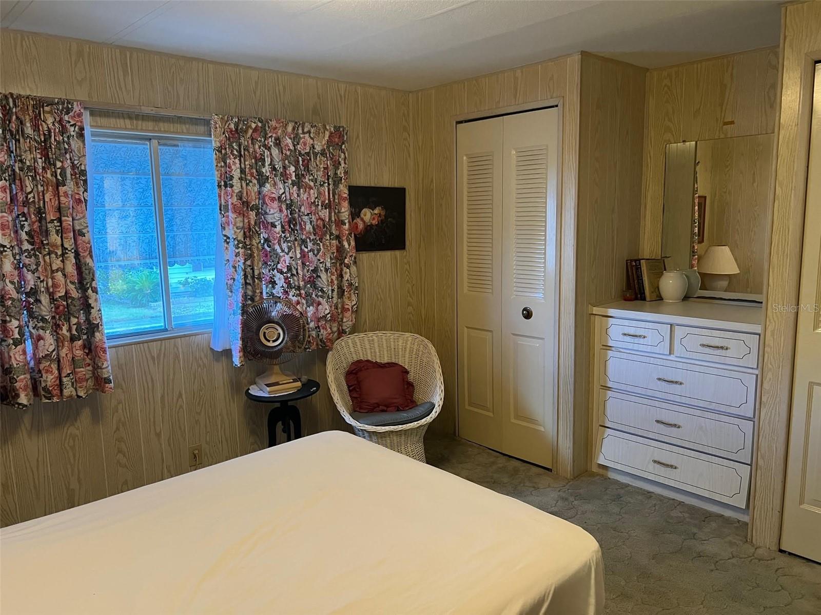 201 ROYAL PALM CIR, LARGO, FL, 33778