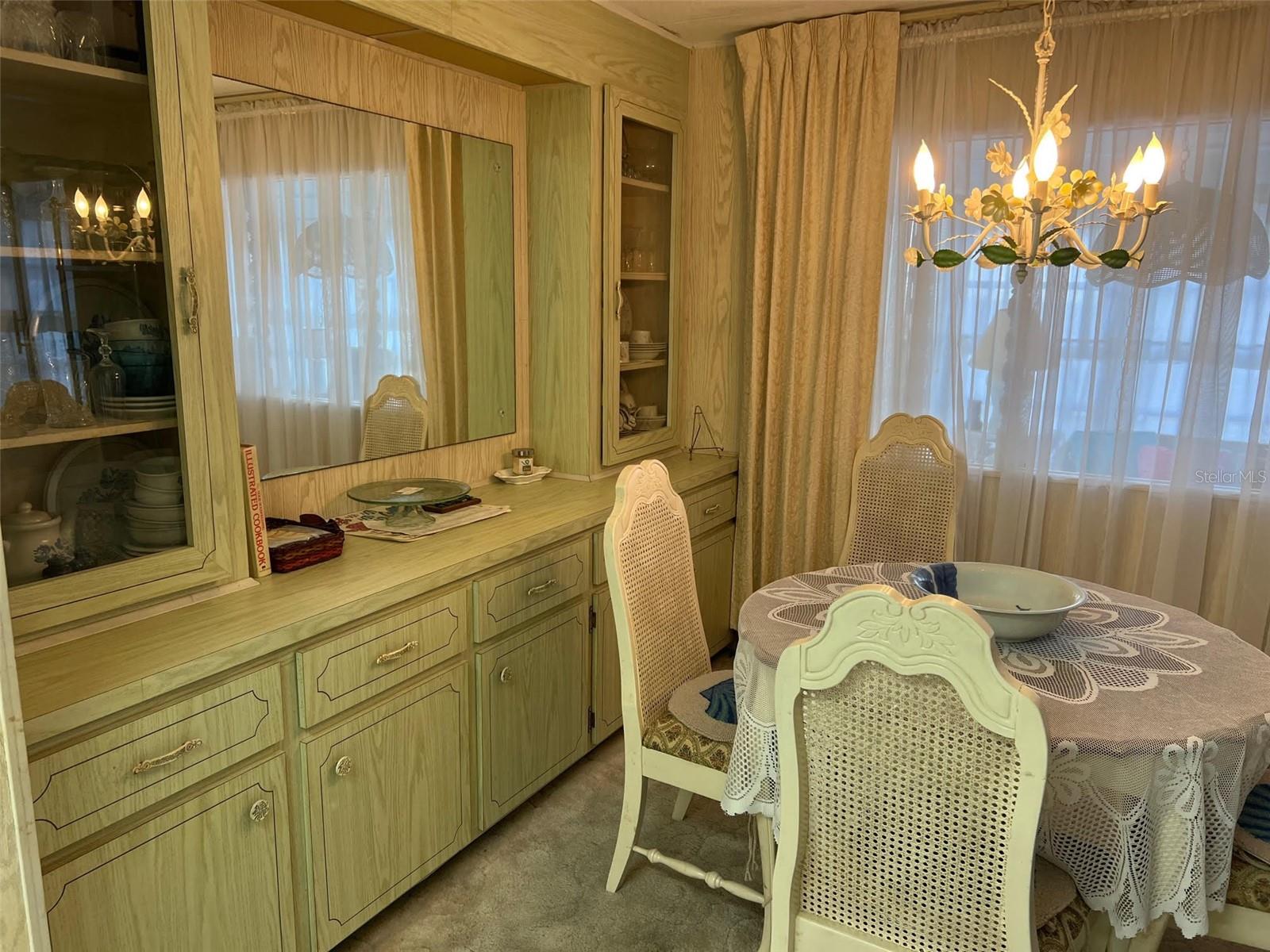 201 ROYAL PALM CIR, LARGO, FL, 33778