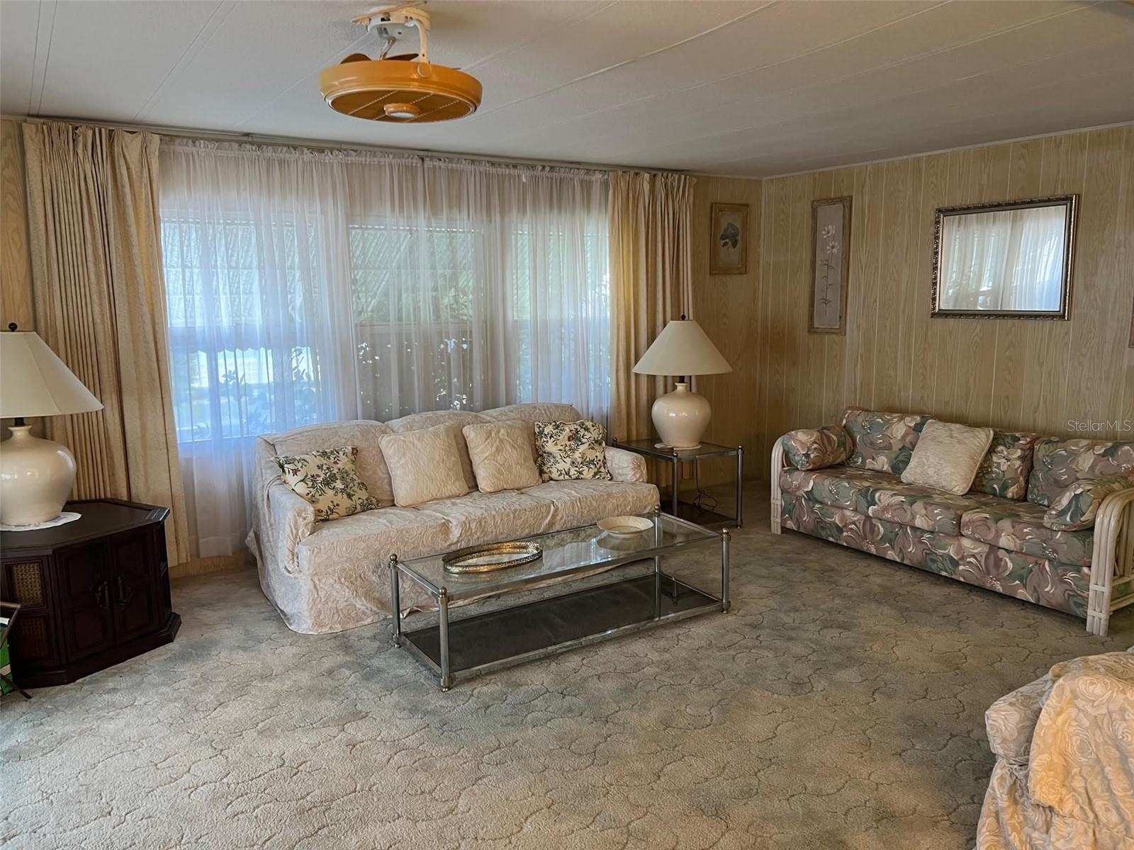 201 ROYAL PALM CIR, LARGO, FL, 33778