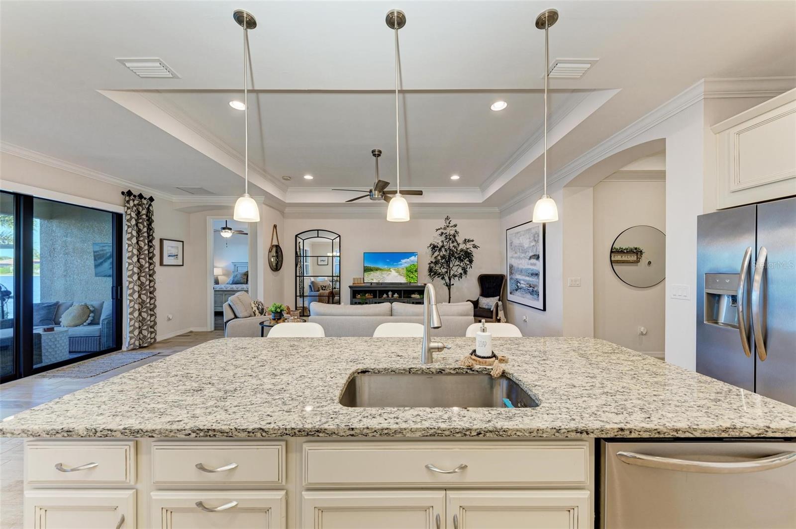 228 MARAVIYA BLVD, NOKOMIS, FL, 34275