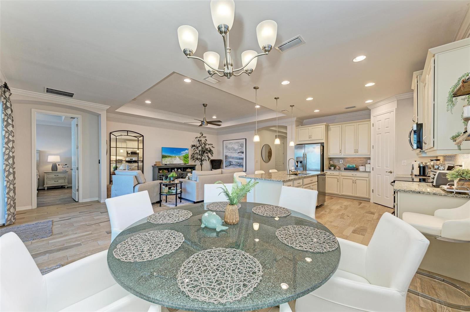 228 MARAVIYA BLVD, NOKOMIS, FL, 34275