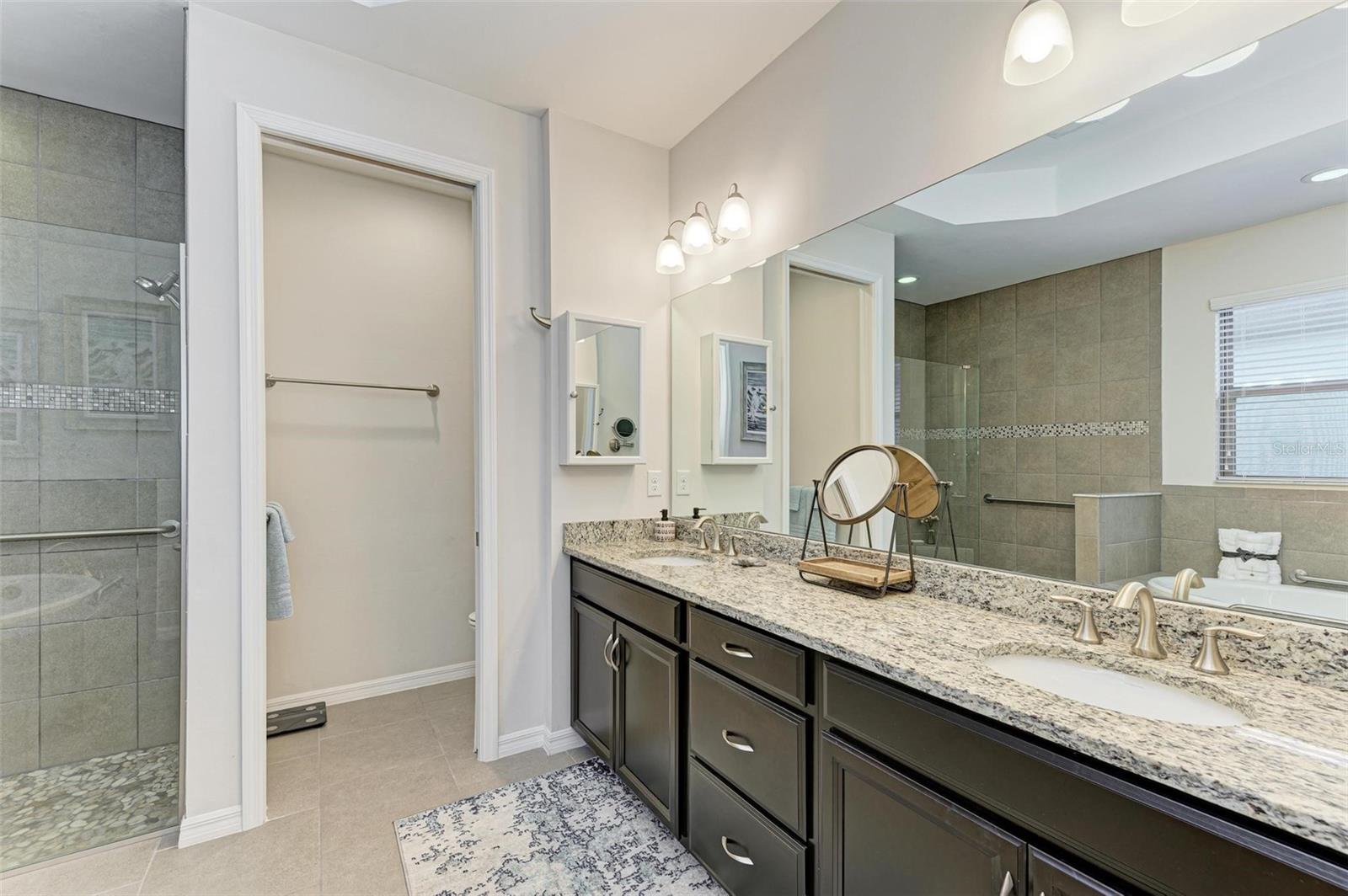 228 MARAVIYA BLVD, NOKOMIS, FL, 34275