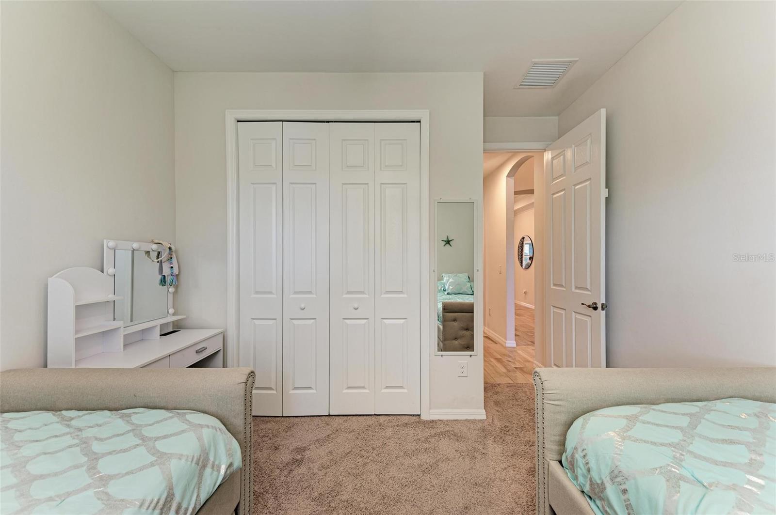 228 MARAVIYA BLVD, NOKOMIS, FL, 34275