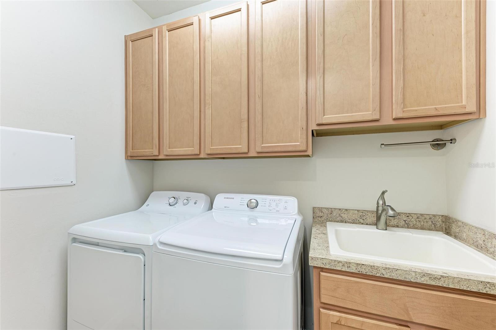 228 MARAVIYA BLVD, NOKOMIS, FL, 34275