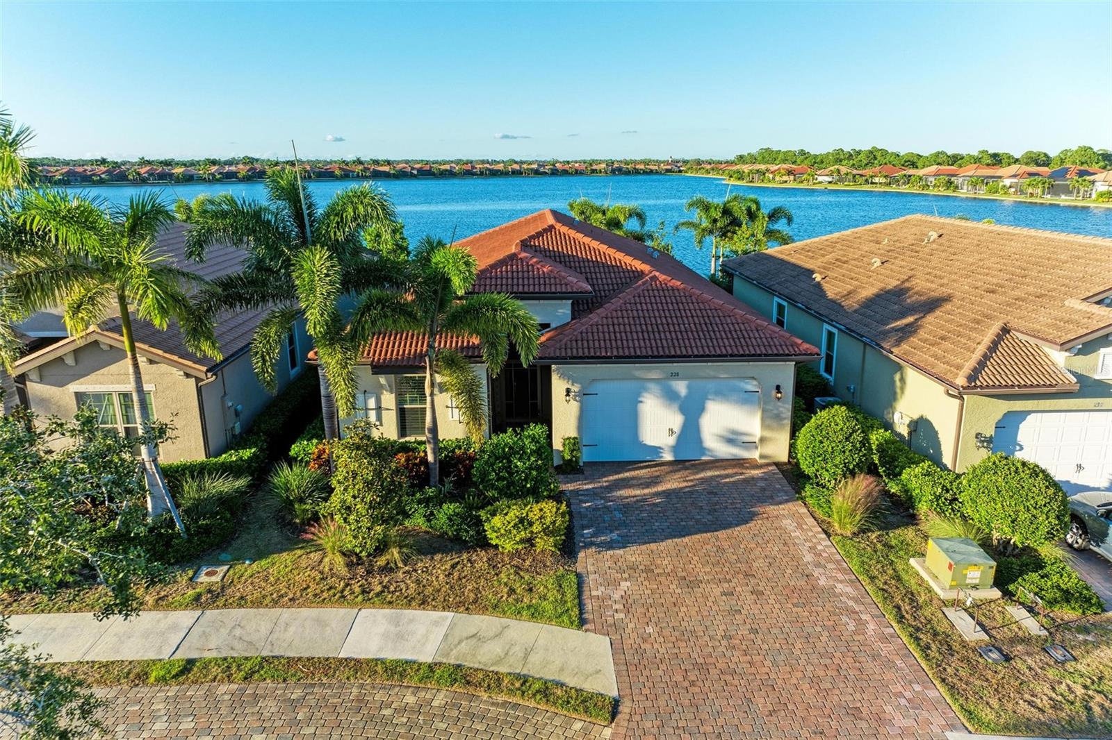 228 MARAVIYA BLVD, NOKOMIS, FL, 34275