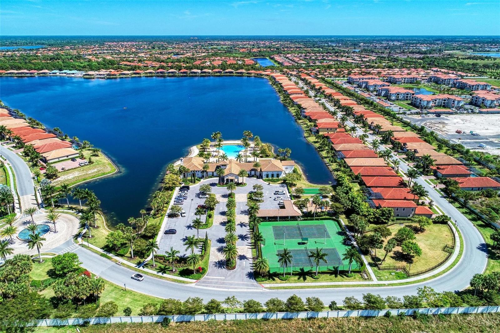 228 MARAVIYA BLVD, NOKOMIS, FL, 34275