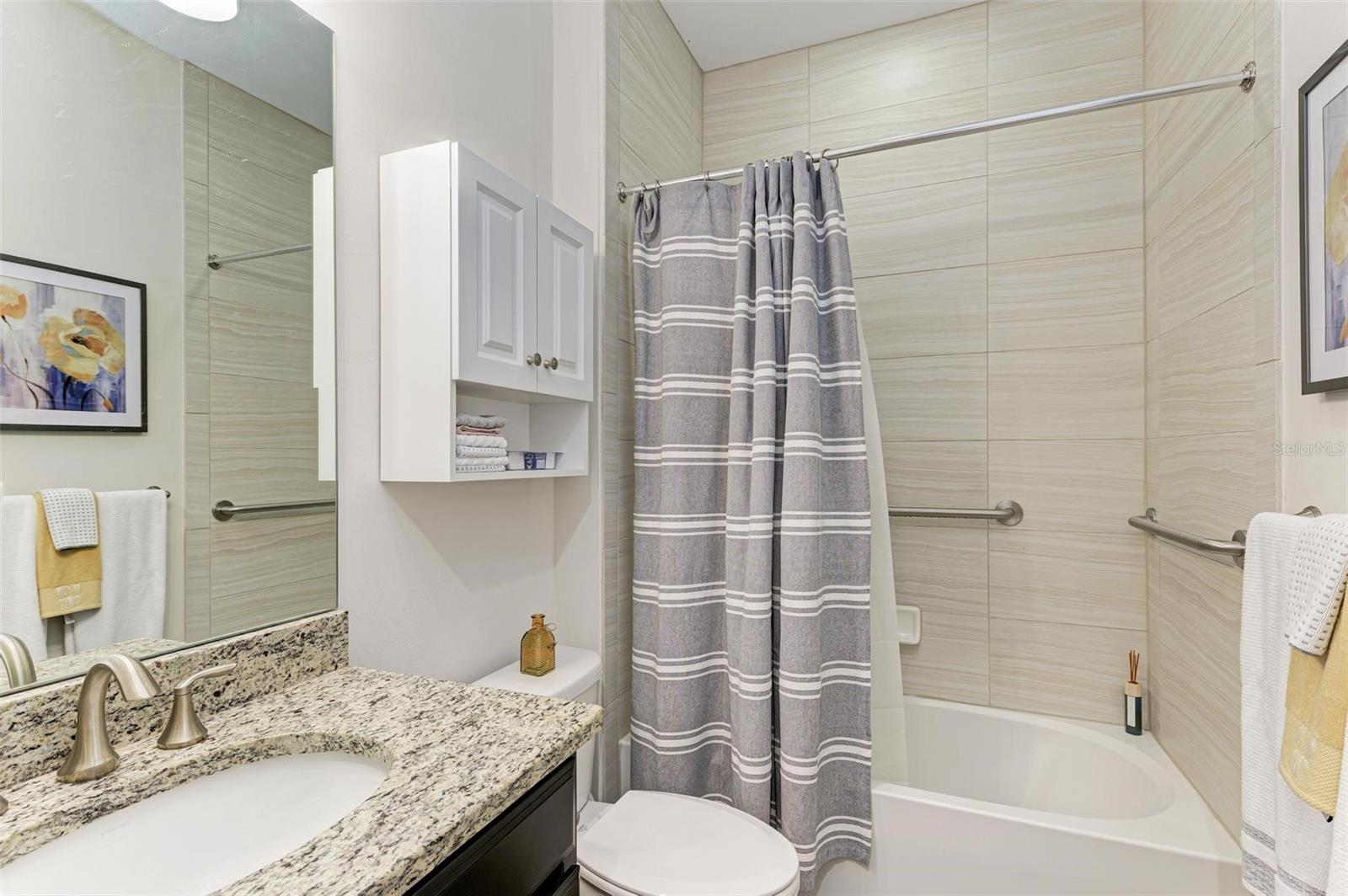 228 MARAVIYA BLVD, NOKOMIS, FL, 34275