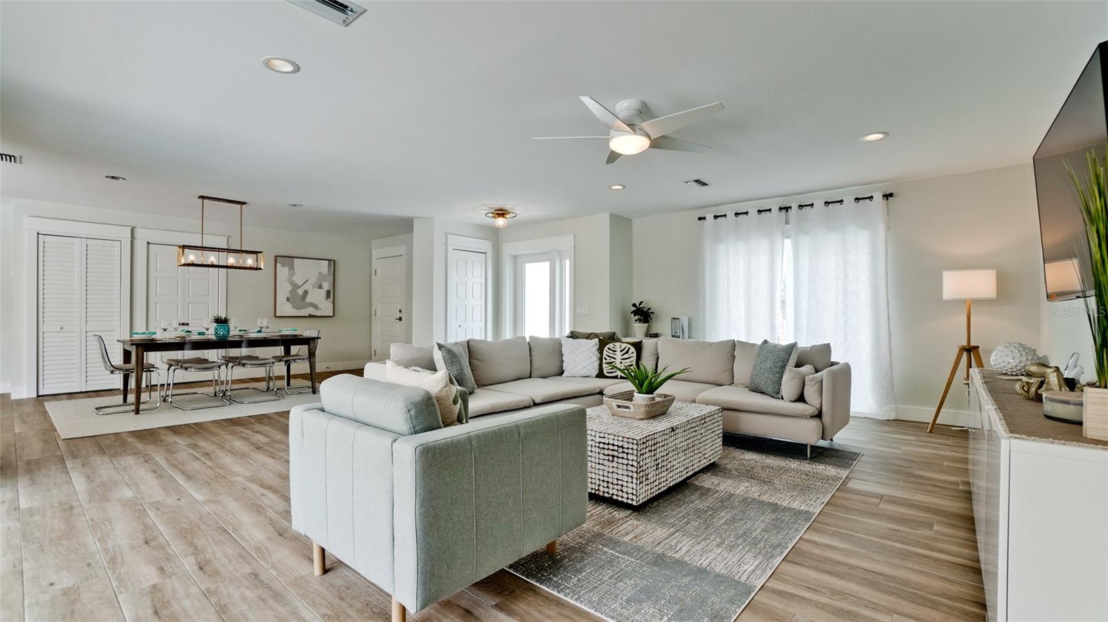 676 KEY ROYALE DRIVE, HOLMES BEACH, FL, 34217
