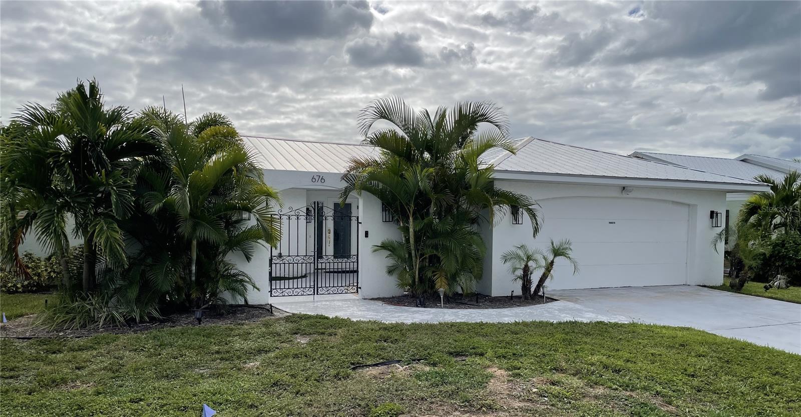 676 KEY ROYALE DRIVE, HOLMES BEACH, FL, 34217