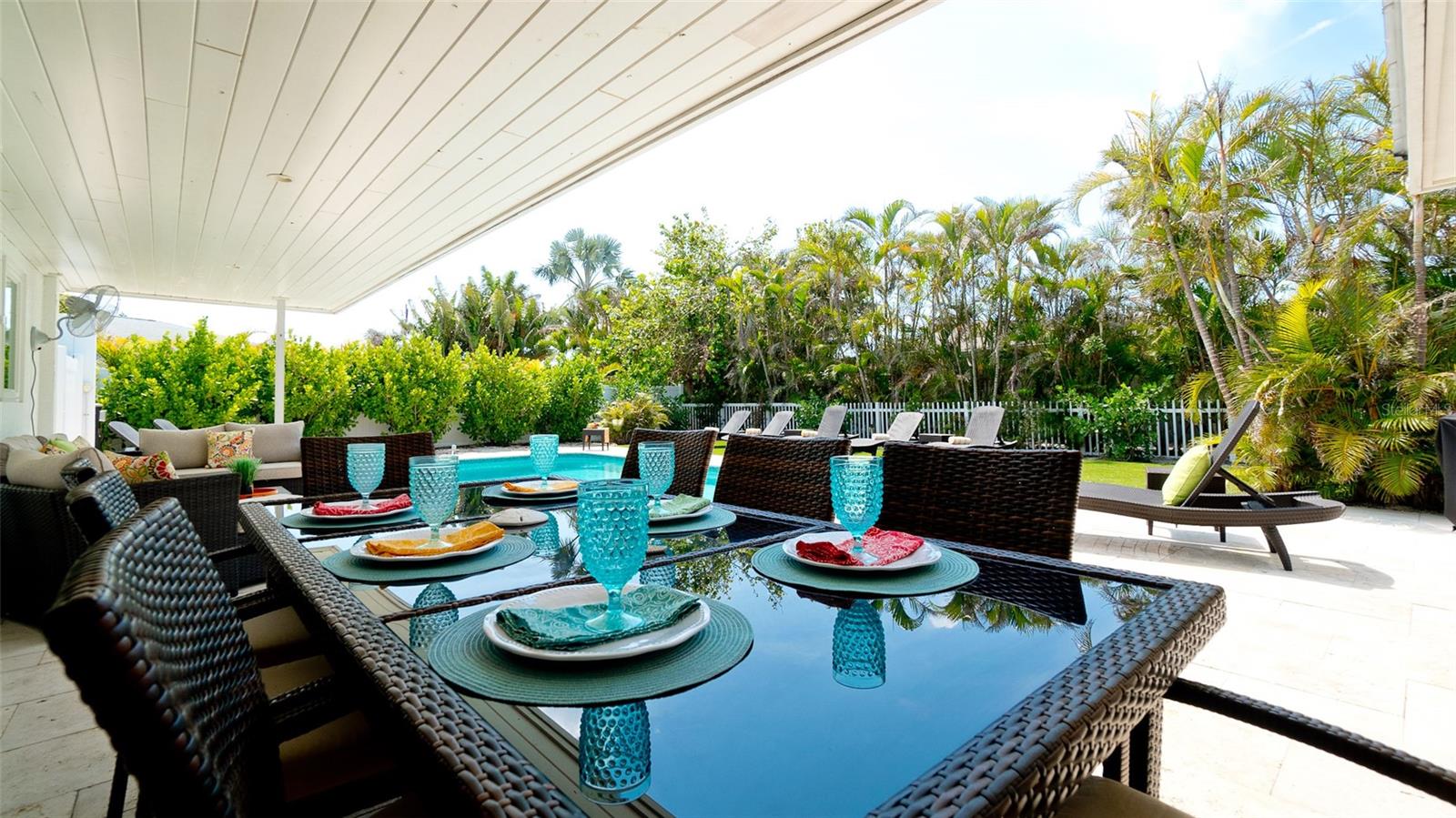 676 KEY ROYALE DRIVE, HOLMES BEACH, FL, 34217