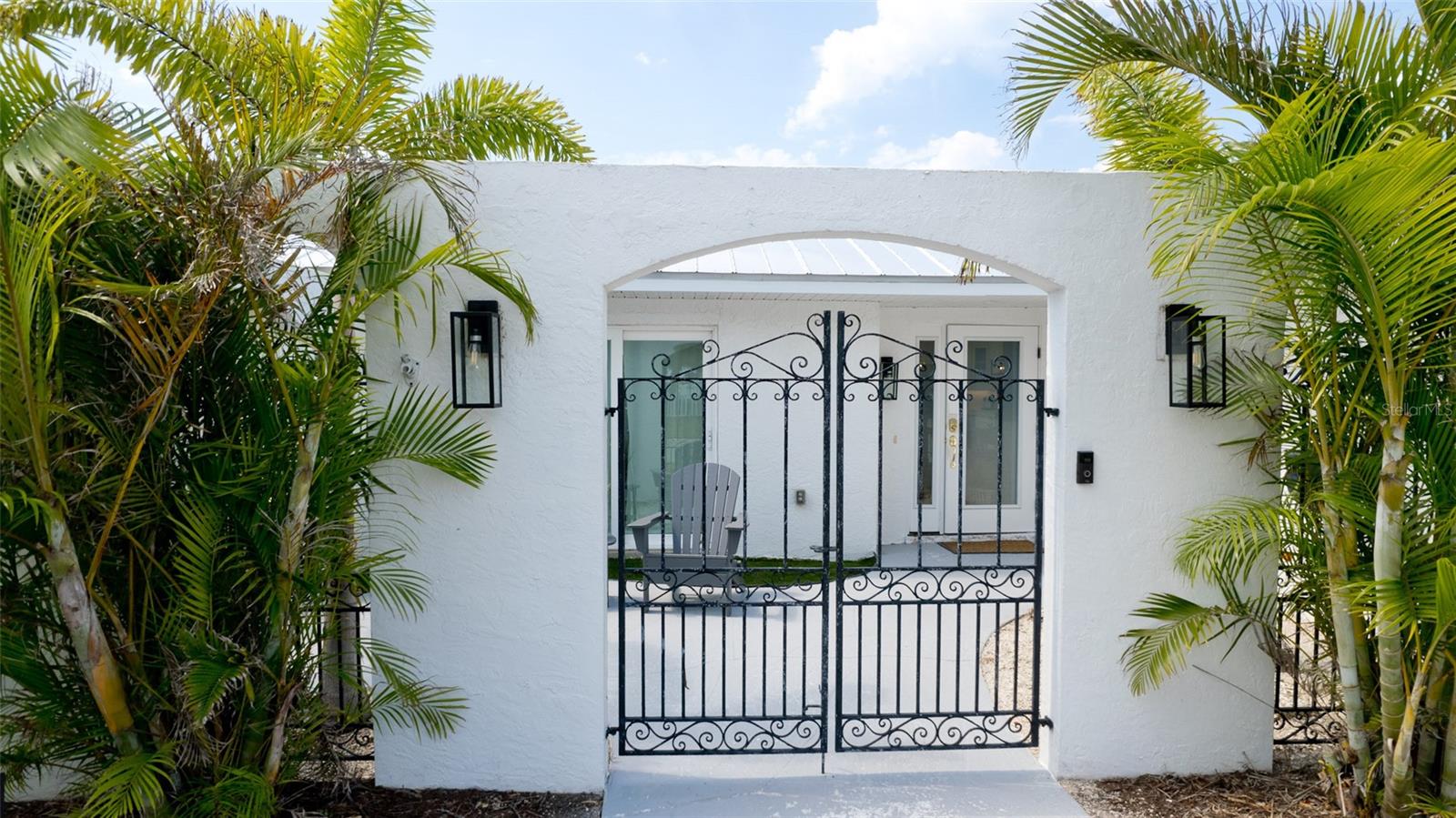 676 KEY ROYALE DRIVE, HOLMES BEACH, FL, 34217
