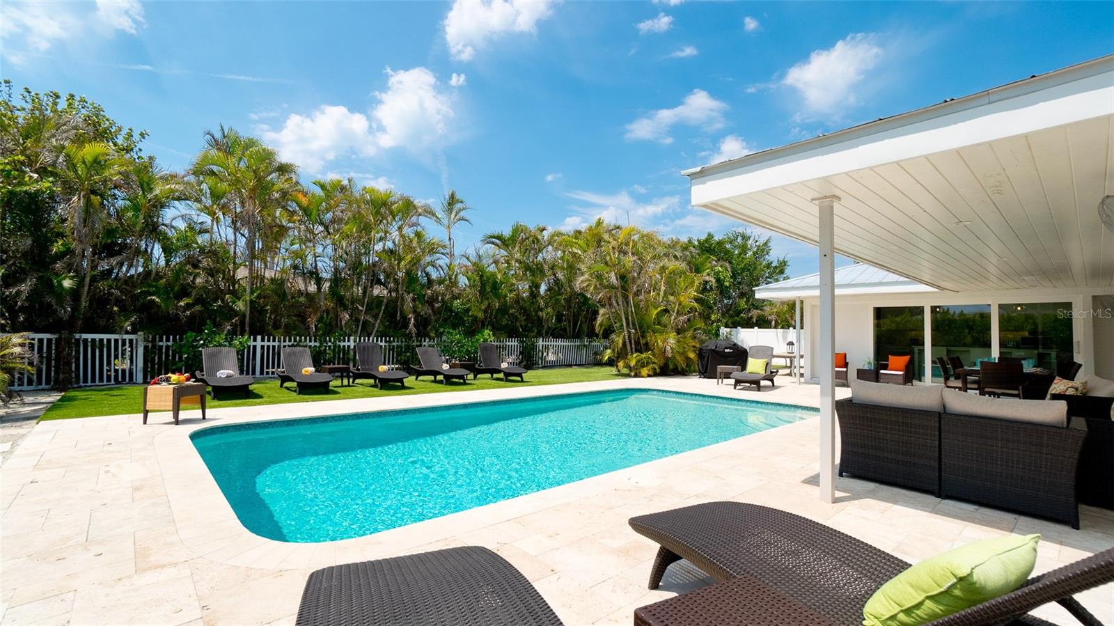 676 KEY ROYALE DRIVE, HOLMES BEACH, FL, 34217