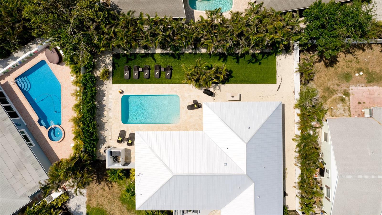 676 KEY ROYALE DRIVE, HOLMES BEACH, FL, 34217