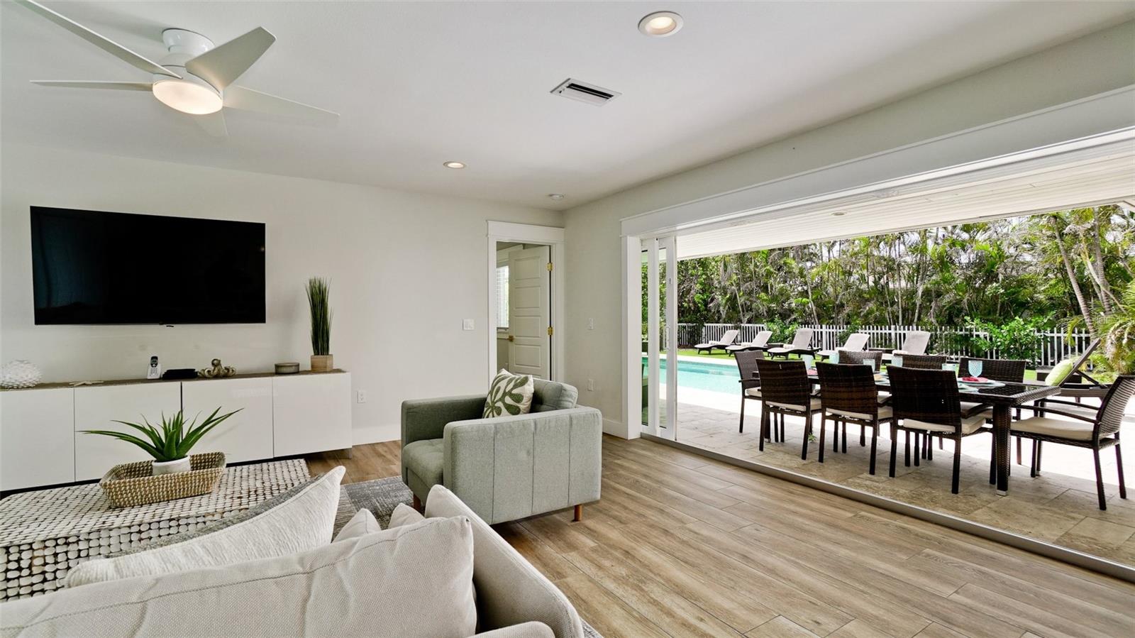 676 KEY ROYALE DRIVE, HOLMES BEACH, FL, 34217