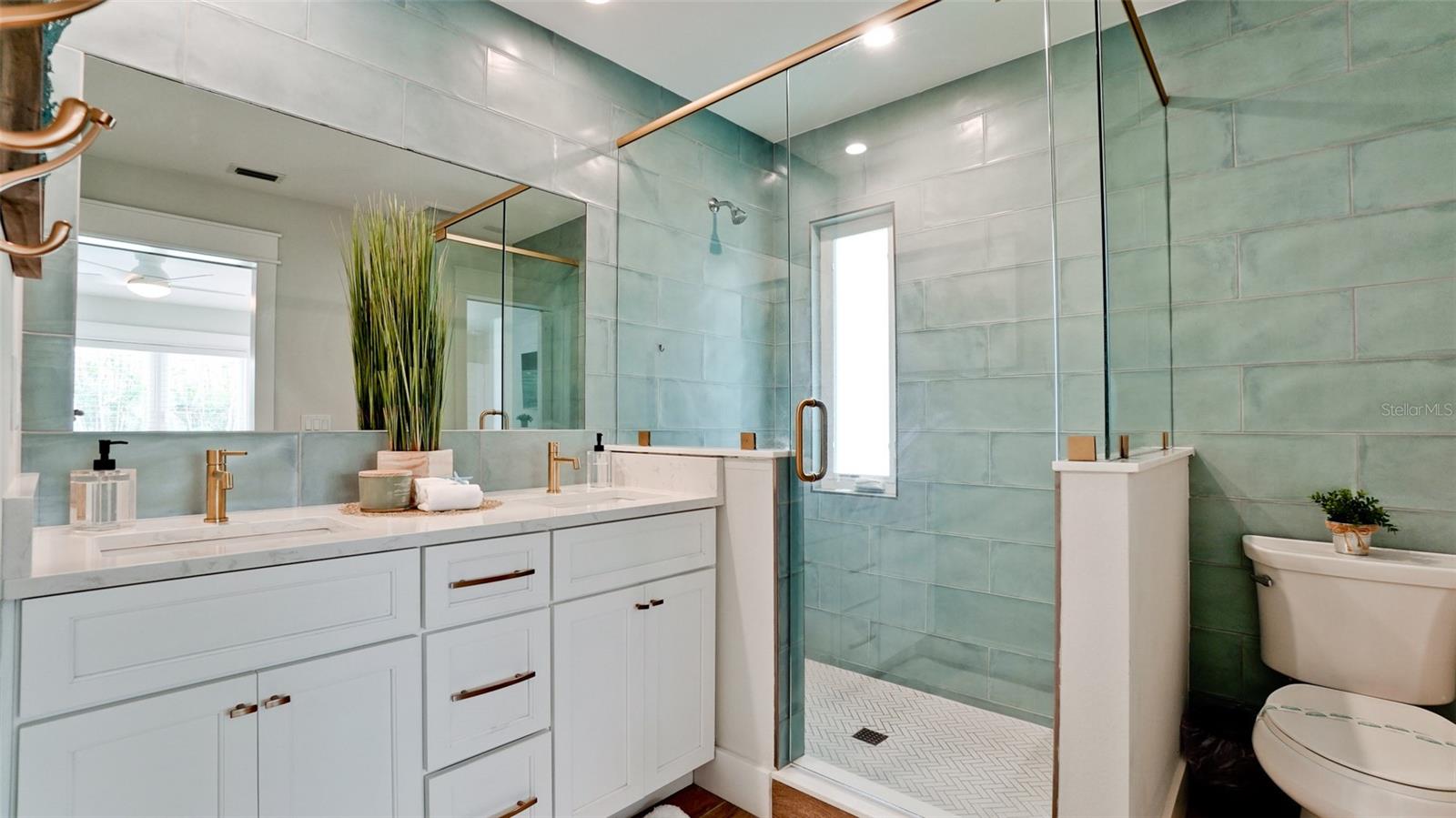 676 KEY ROYALE DRIVE, HOLMES BEACH, FL, 34217