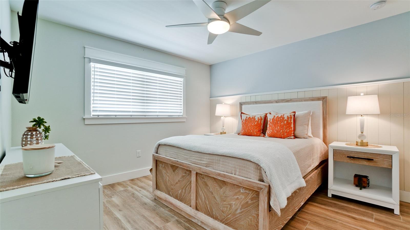 676 KEY ROYALE DRIVE, HOLMES BEACH, FL, 34217