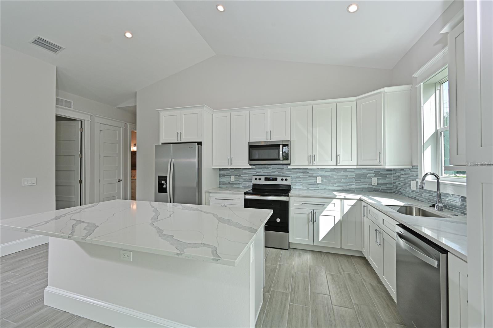 702 23RD AVE W, BRADENTON, FL, 34205