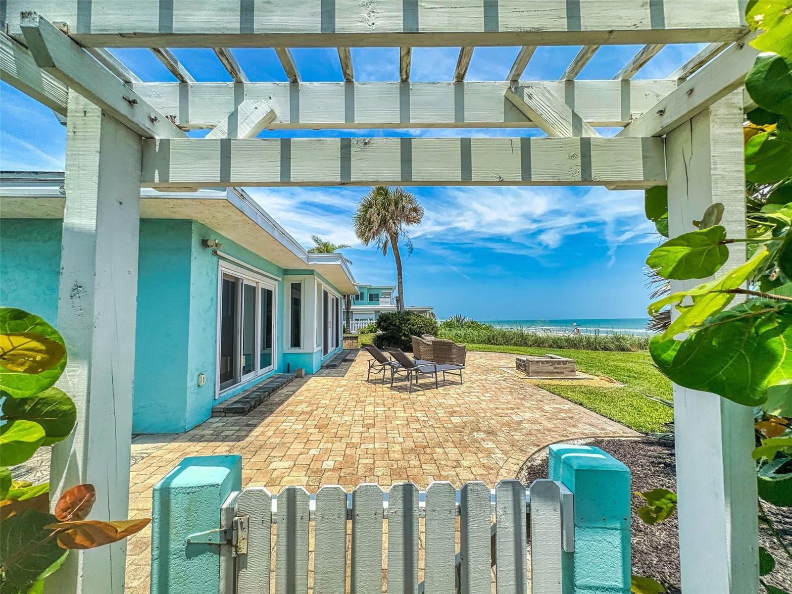 1011 Hill ST, NEW SMYRNA BEACH, FL, 32169