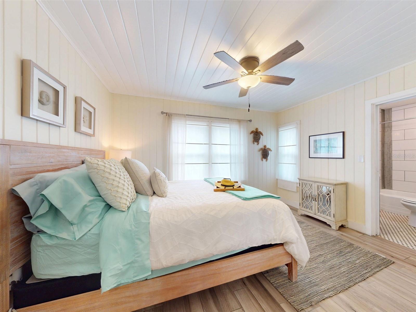 1011 Hill ST, NEW SMYRNA BEACH, FL, 32169