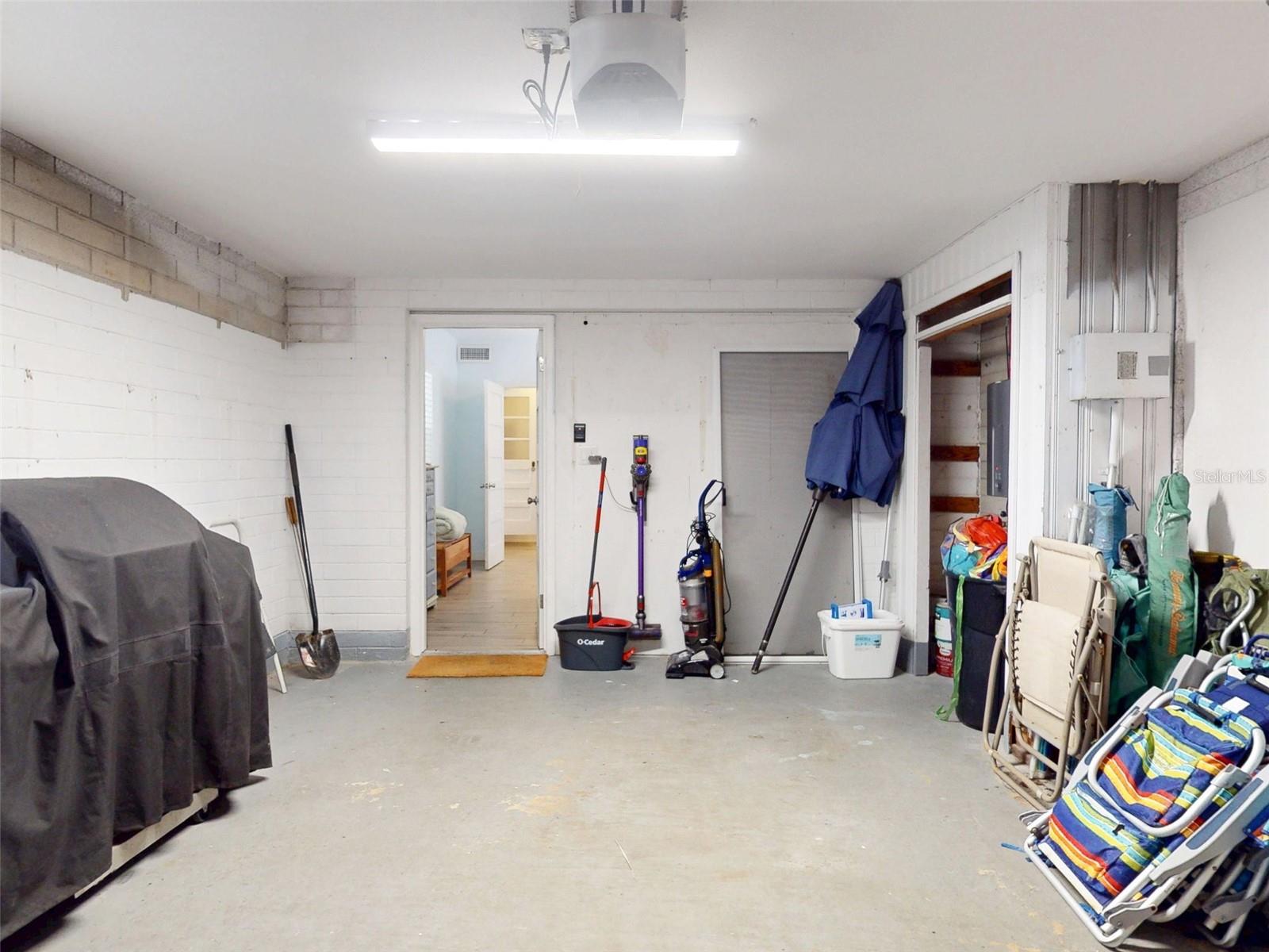 1011 Hill ST, NEW SMYRNA BEACH, FL, 32169