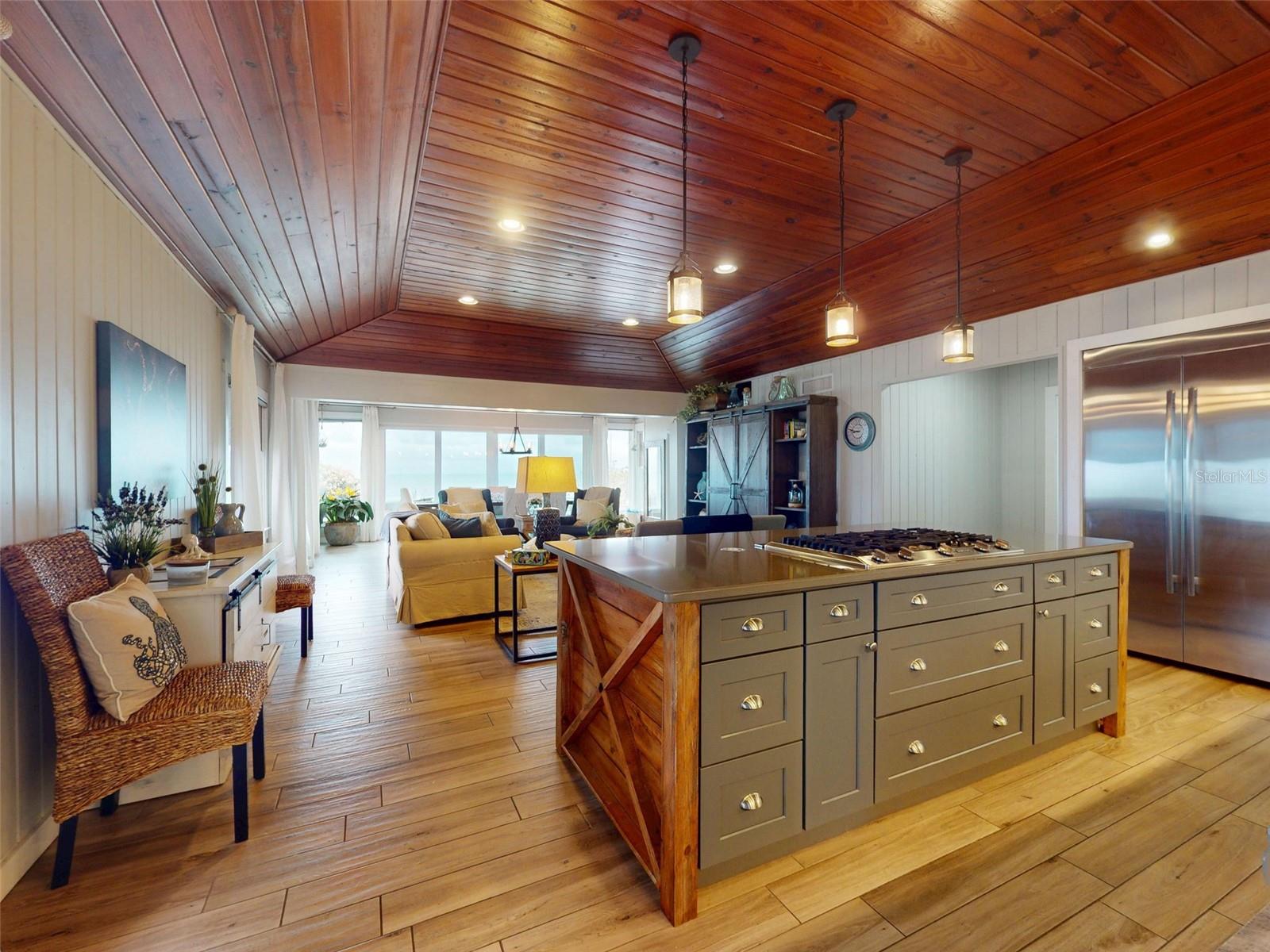 1011 Hill ST, NEW SMYRNA BEACH, FL, 32169