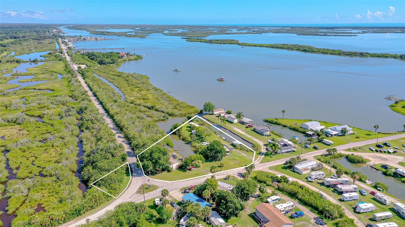 416 E Halifax AVE, OAK HILL, FL, 32759