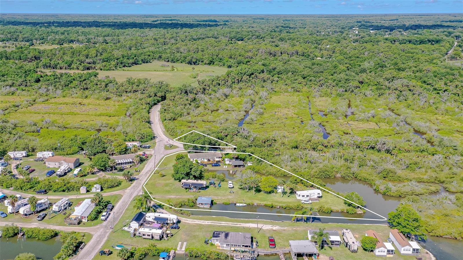 416 E Halifax AVE, OAK HILL, FL, 32759